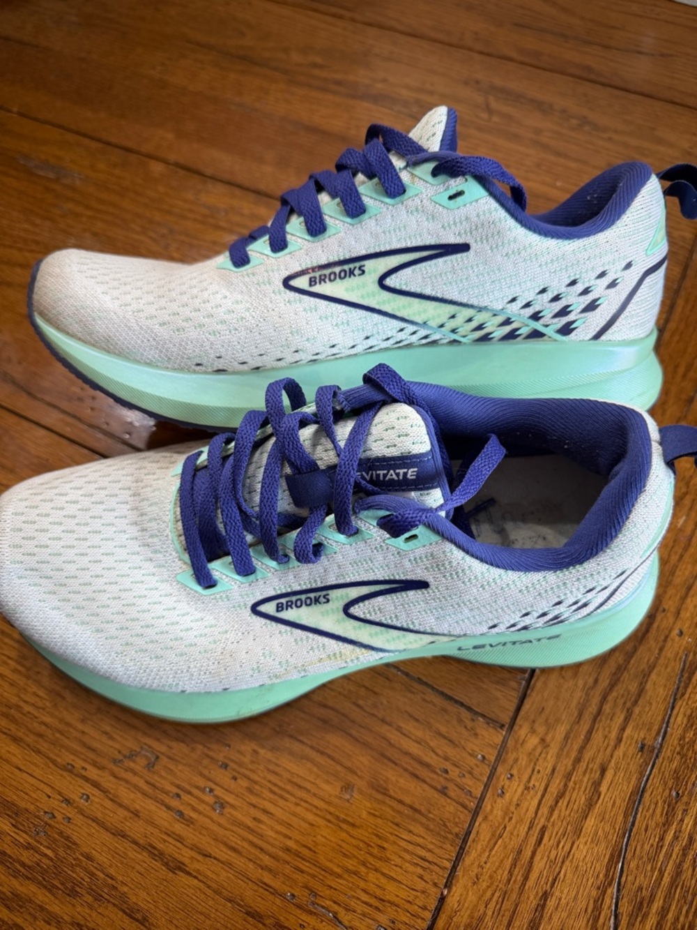 Brooks Levitate Running Shoes in Mint Green & Navy